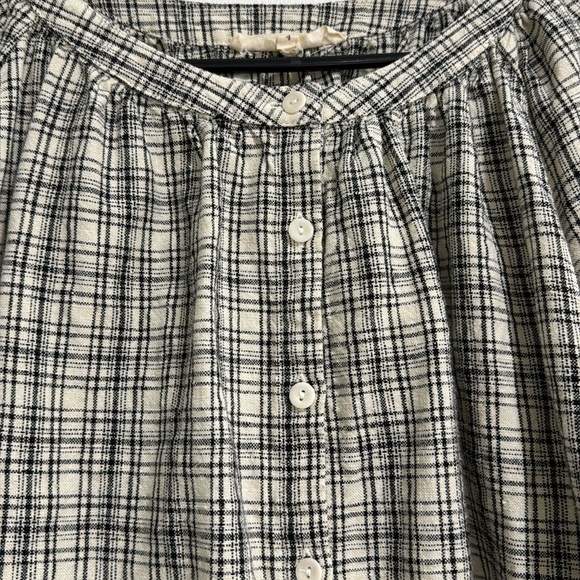 Great condition 100% linen top by Canadian designer Gillian Stevens - Picture 2 of 8